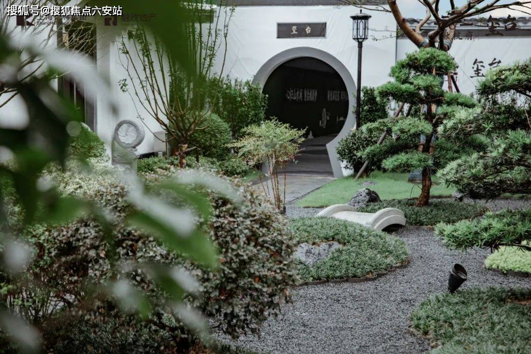 古典与现代的完美结合,展现中式风情融杭府的建筑风格