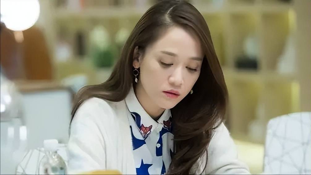 满大街找睾丸吃,节目上当众脱奶罩,陈乔恩太疯狂了!_搭档_因为_台娱