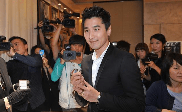 这一次,一个综艺彻底毁掉了赵又廷苦心经营的好丈夫人设!