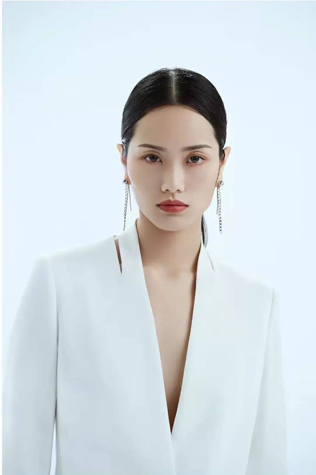 杨薛霏:又帅又酷的女模特