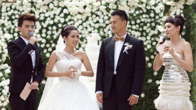 超女何洁的劲爆爱情,和释小龙分手后高调嫁人,与前夫互爆黑料_陈楚生