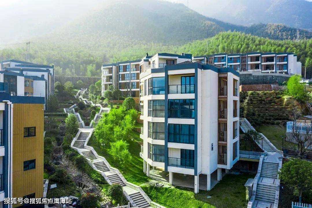 安吉别墅云上草原云山境售丨草原云山境售价格 房子 详情 位置合院