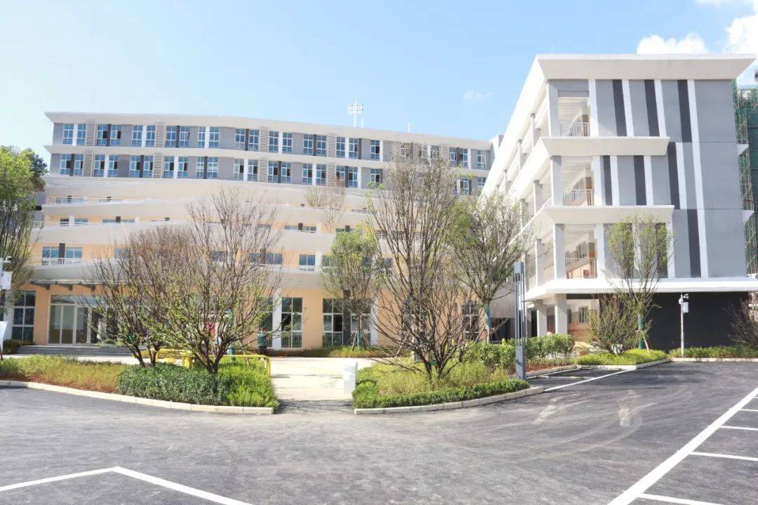 清镇市又一批家门口的新学校将建成投用_云湾_幼儿园_中小学