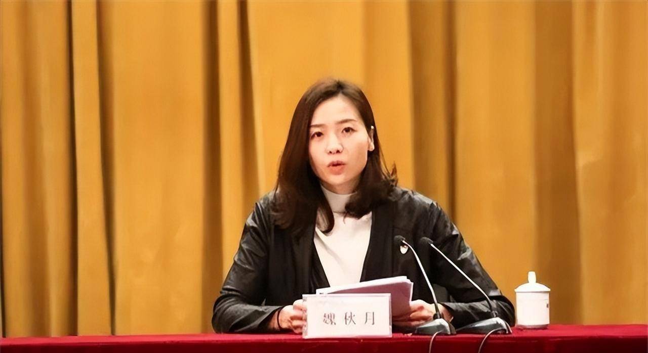 前体育最美队长近况:家财万贯富2代,嫁郎平助教,今官至副院长_魏秋月
