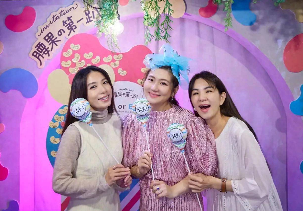 任家萱曾没钱还房贷让人不适,立仗义人设,不顾别人隐私_田馥甄_she