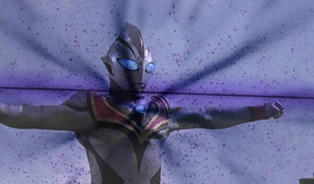 迪迦奥特曼和邪恶迪迦,有4个几乎一样的设定,你注意到了吗_水晶_计时