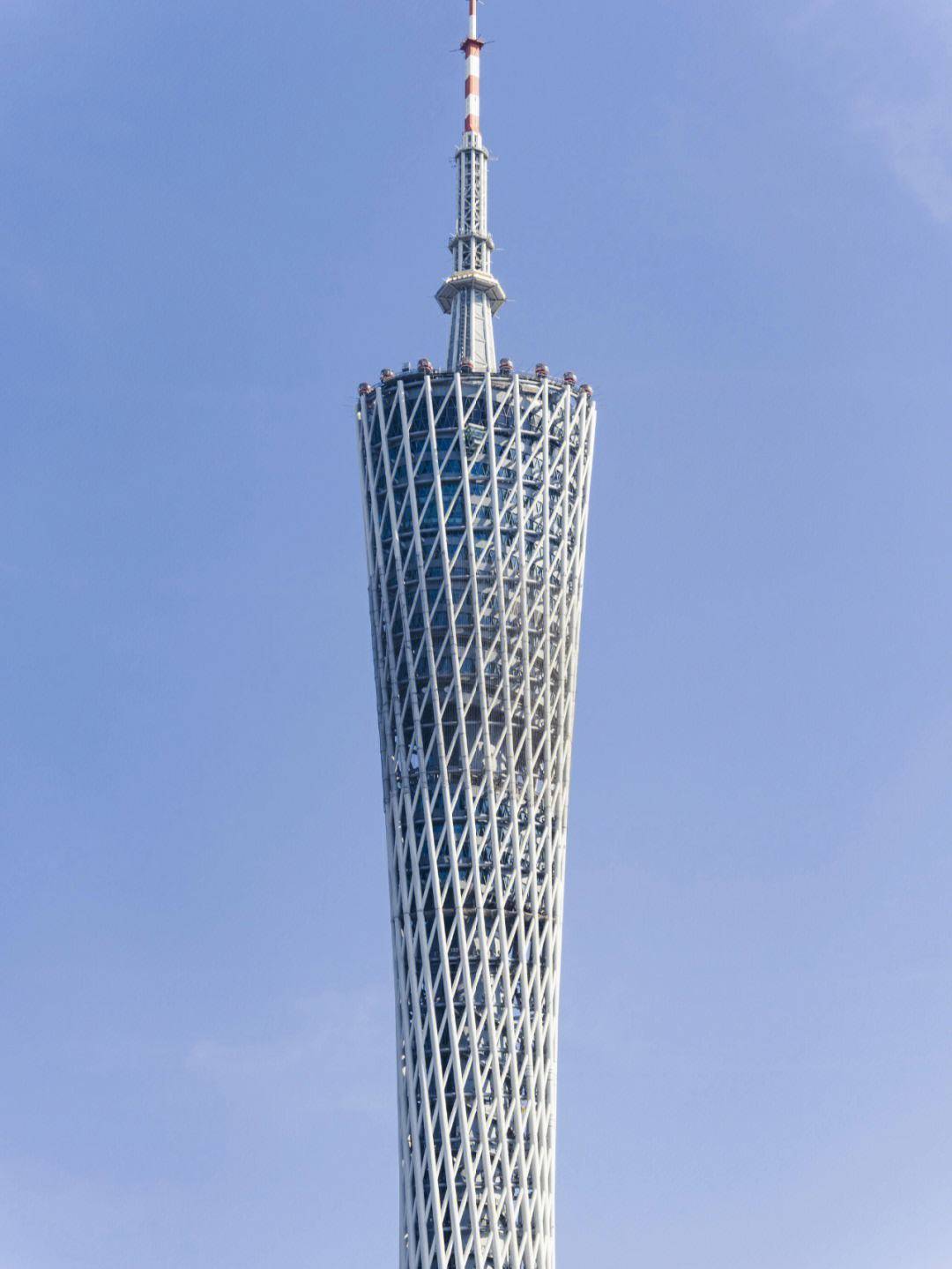 广州市的一座标志性建筑和旅游景点,是世界第四高的电视塔