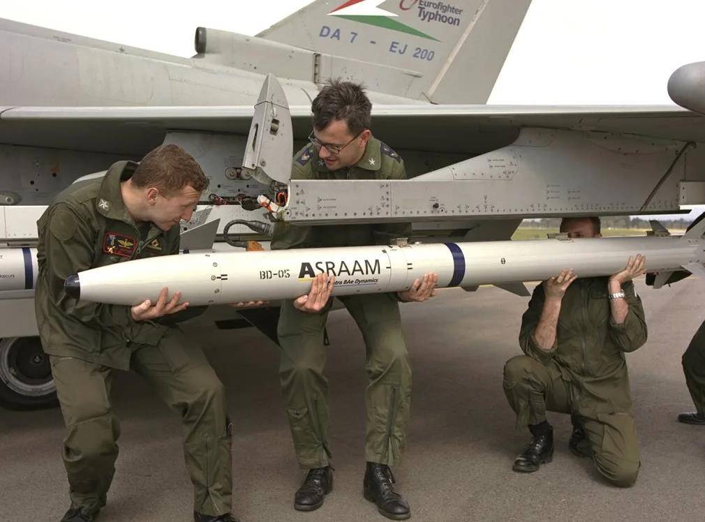 aim-132空空导弹现身,乌军获取重要装备,俄需要提防_俄罗斯_国家_援助