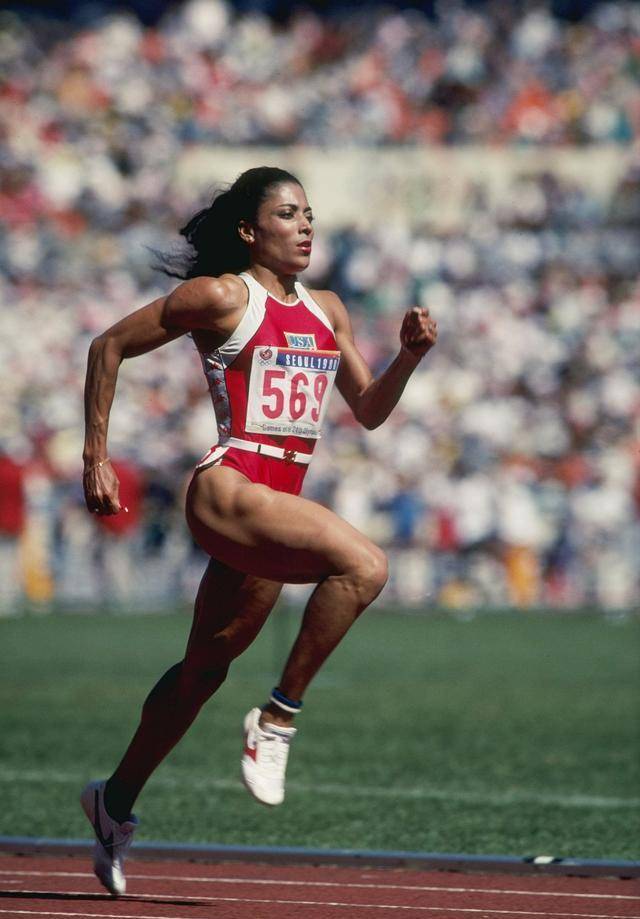 乔伊娜100米世界纪录图片