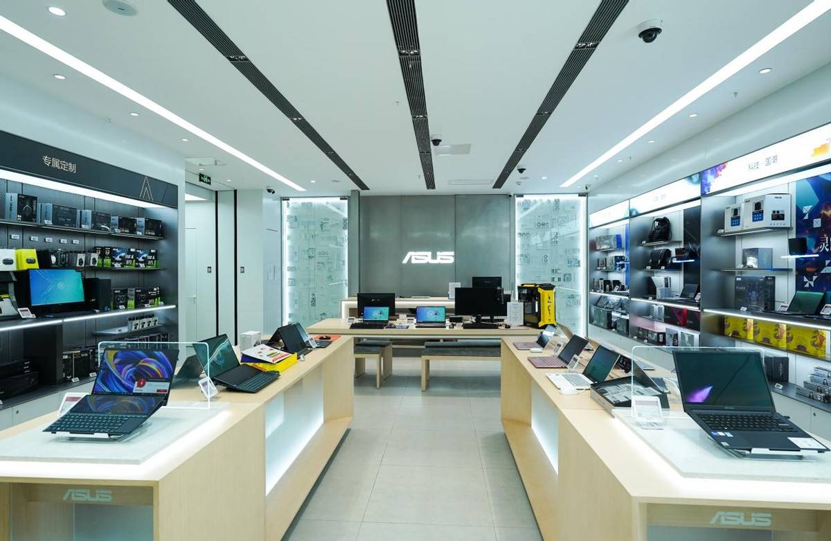 无法前往的小伙伴们也可以搜索寻找华硕智汇家线下门店进行新品体验