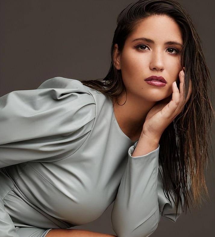 时尚却匀称的身材,被誉为大模特_杰西卡_身体_jessica