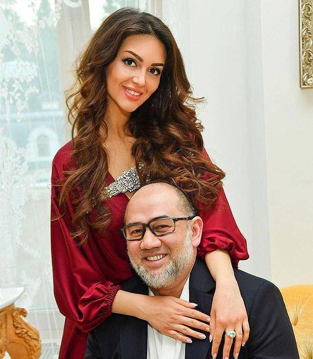 晒娃,与50岁马来西亚前元首前夫打官司或为钱_欧克莎娜_孩子_穆罕默德