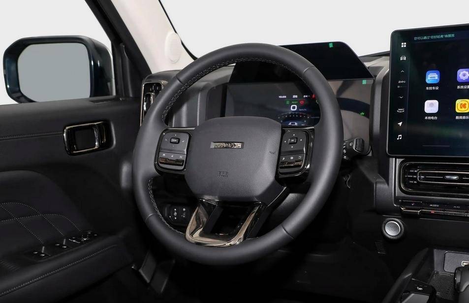 静态体验哈弗猛龙,或于成都车展上市形似路虎卫士 静态体验哈弗猛龙,或于成都车展上市形似路虎卫士