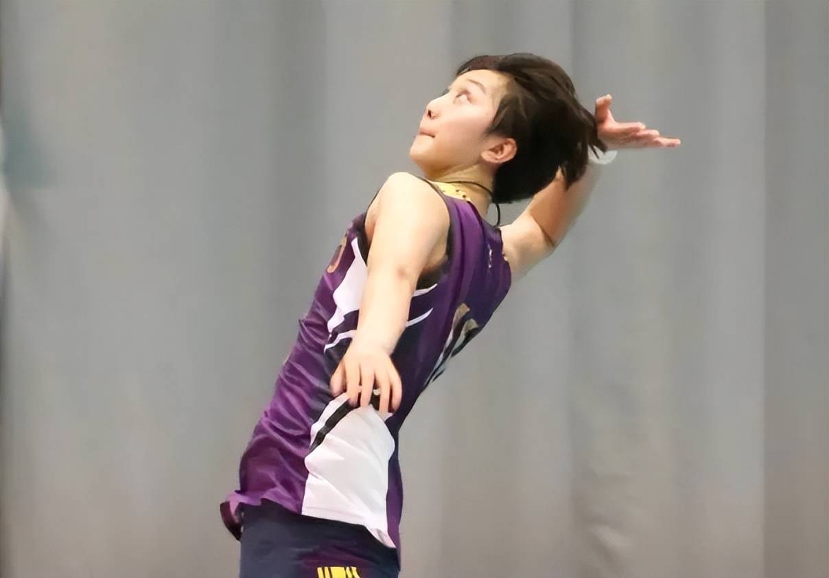 艺高人胆大是刘美君的特点,有"进攻万花筒"之称_天津女排_主攻_身高