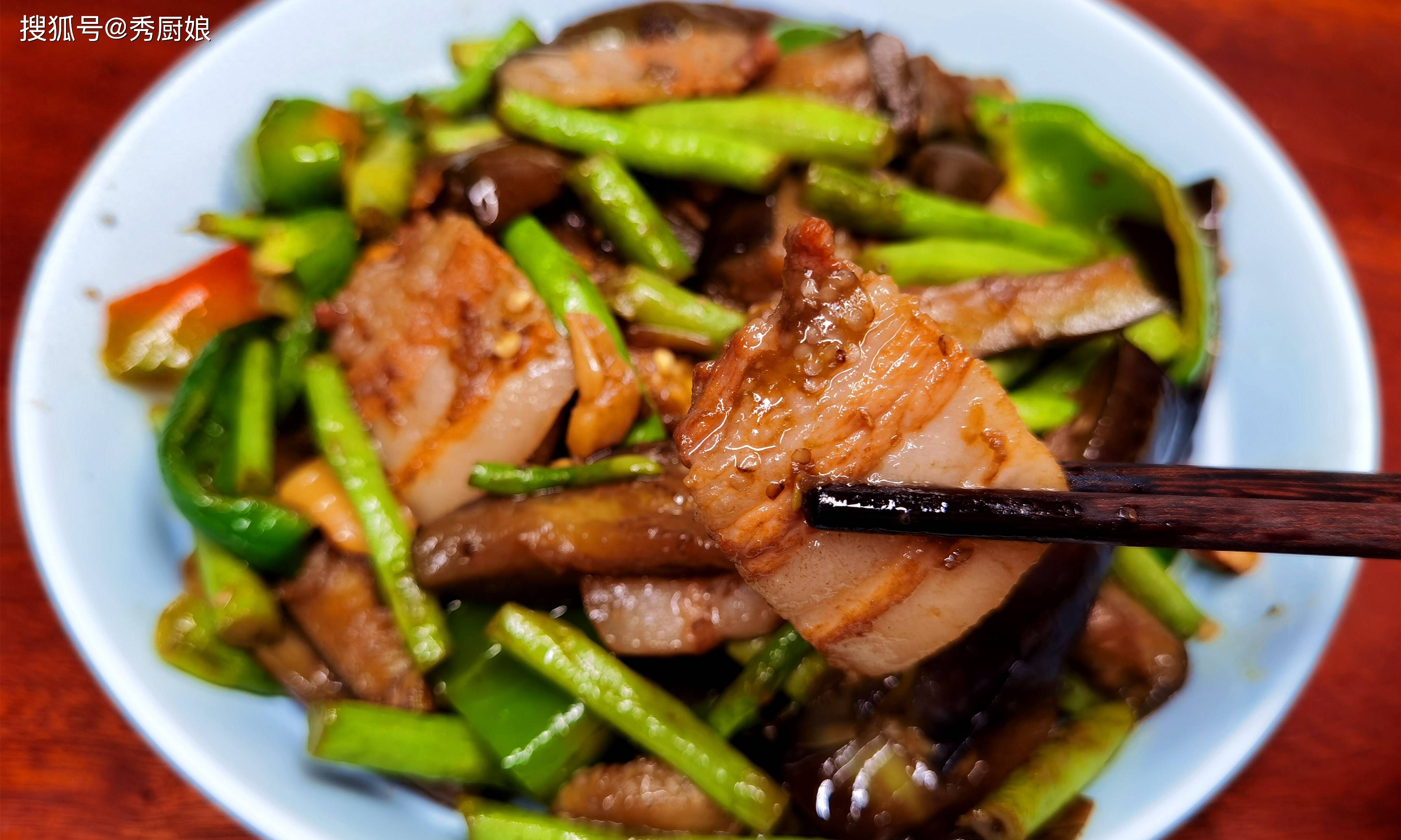 才2元1斤,裹上面糊煎一煎,比肉香_茄子_豆角_五花肉