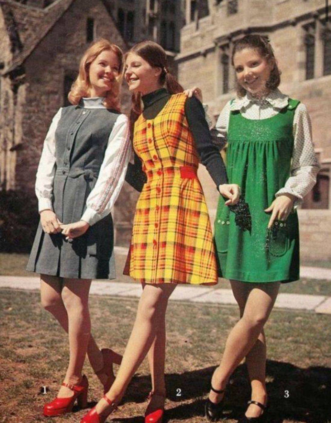 穿搭,拥有着超高的辨识度,并且自带风格滤镜,所以一提到80年代的复古