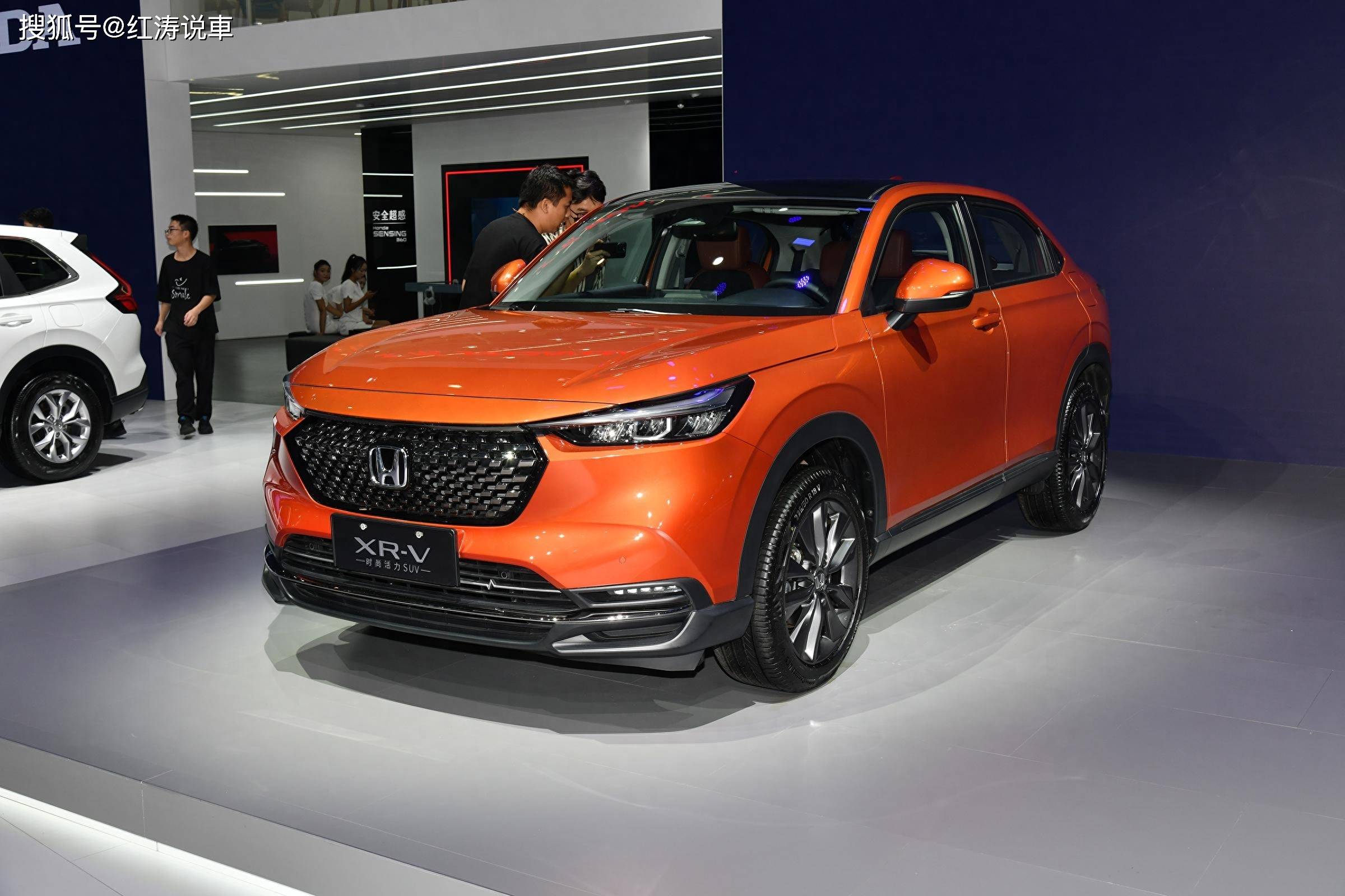 v是一款热门的合资小型suv,而近两年销量出现了下滑,主要