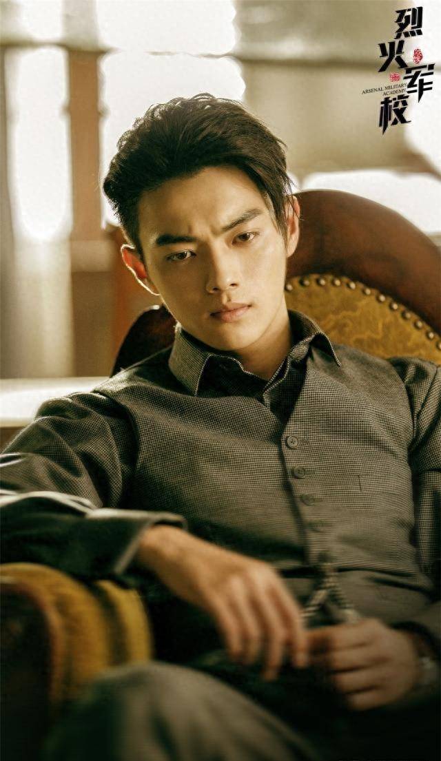 《烈火军校》:顾燕帧是怎样一步步拿下谢襄的,靠的是这三个技能_母亲