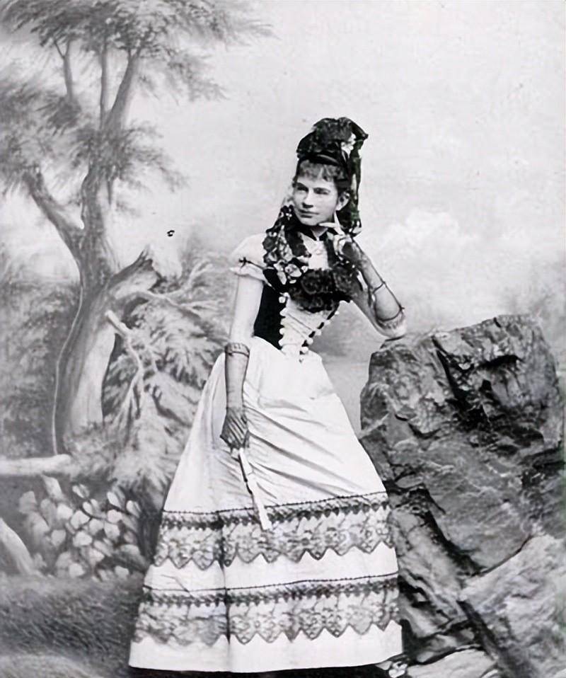 不够美貌,茜茜公主的女儿吉塞拉,用人生智慧走向自己的坦途_母亲