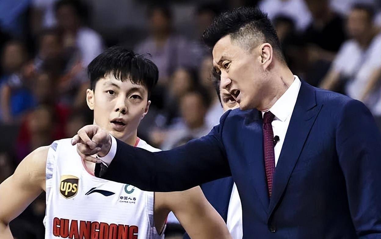 广东男篮的休赛期,朱芳雨能否迎回周鹏?巩晓彬的去向如何?