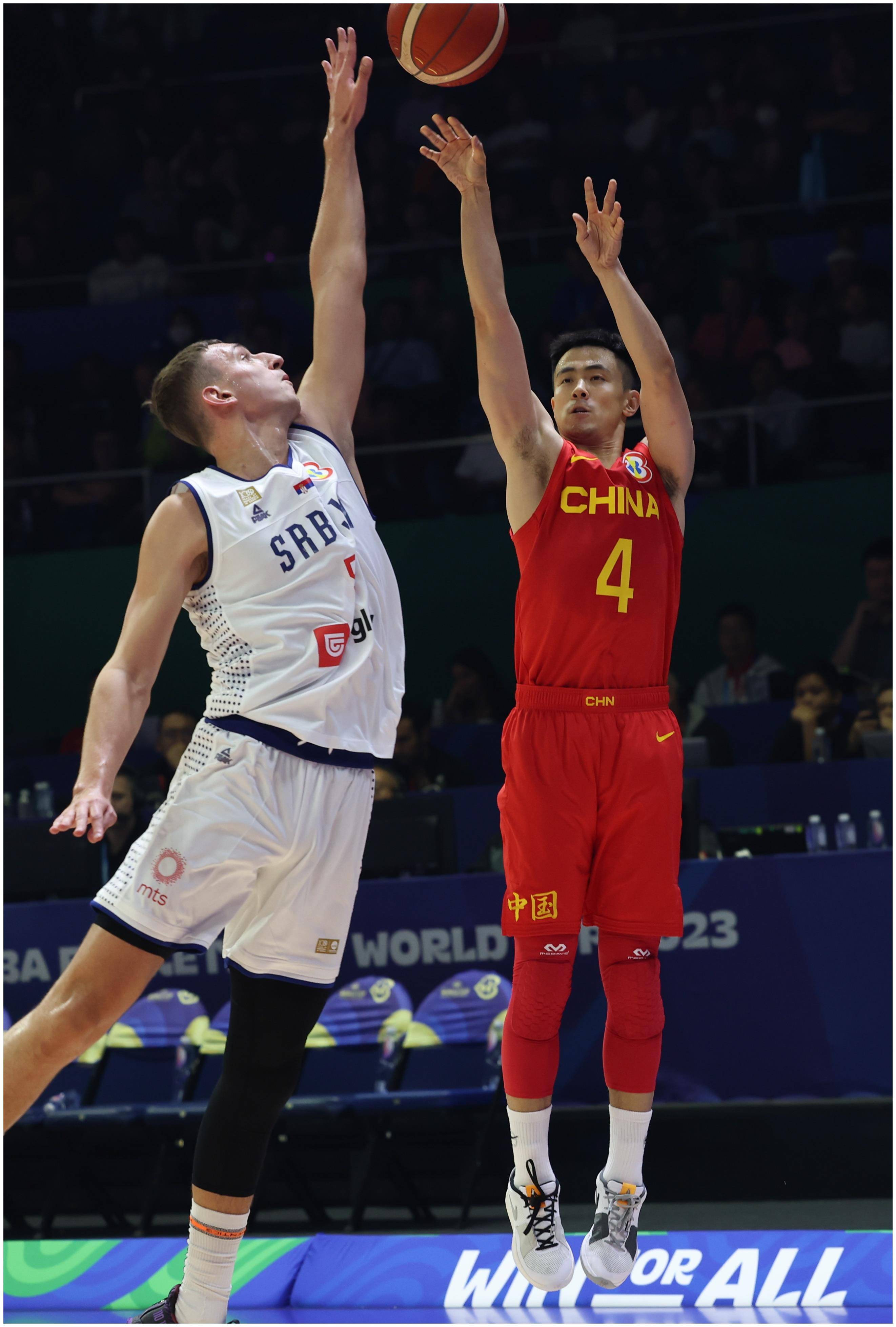 中国男篮42分不敌塞尔维亚,李凯尔得分挂零,赵睿17分全场最高_中国队