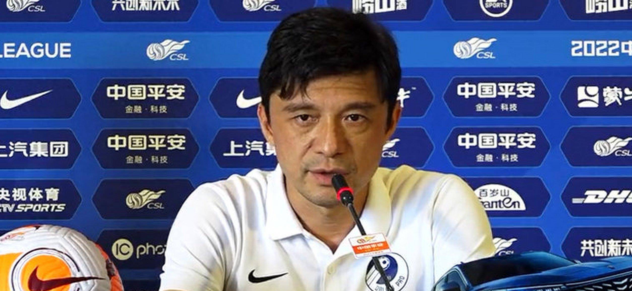 孙继海抵达大连接替谢晖接手大连人队,压着打策略已失效_战术_比赛