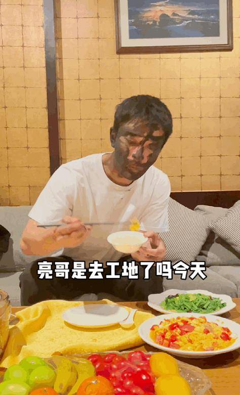 李小璐,贾乃亮,pgone同时有新动静,三人被关注却发现不是巧合_消息