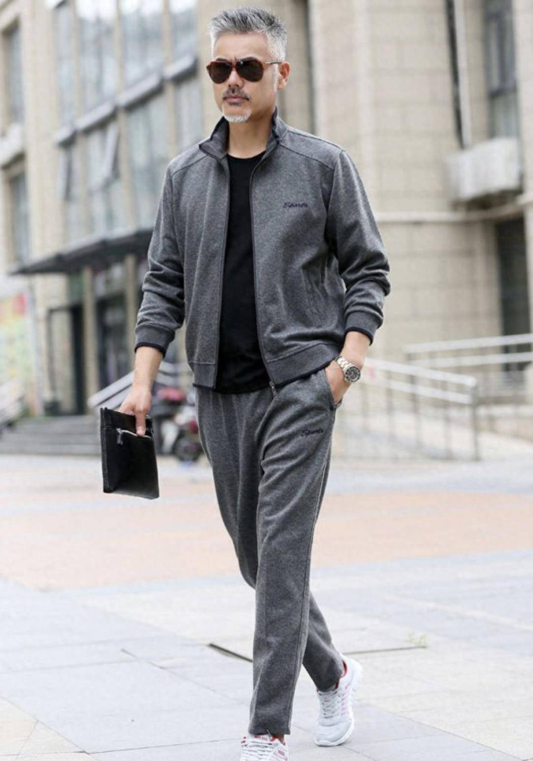 给中年男士的建议:夏天的衣服选择少于2种颜色,多穿另外3种才能优雅