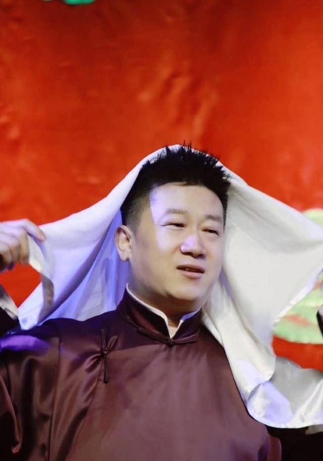 高筱贝帅气又深受观众喜爱,也得到了栾云平老师的宠爱.