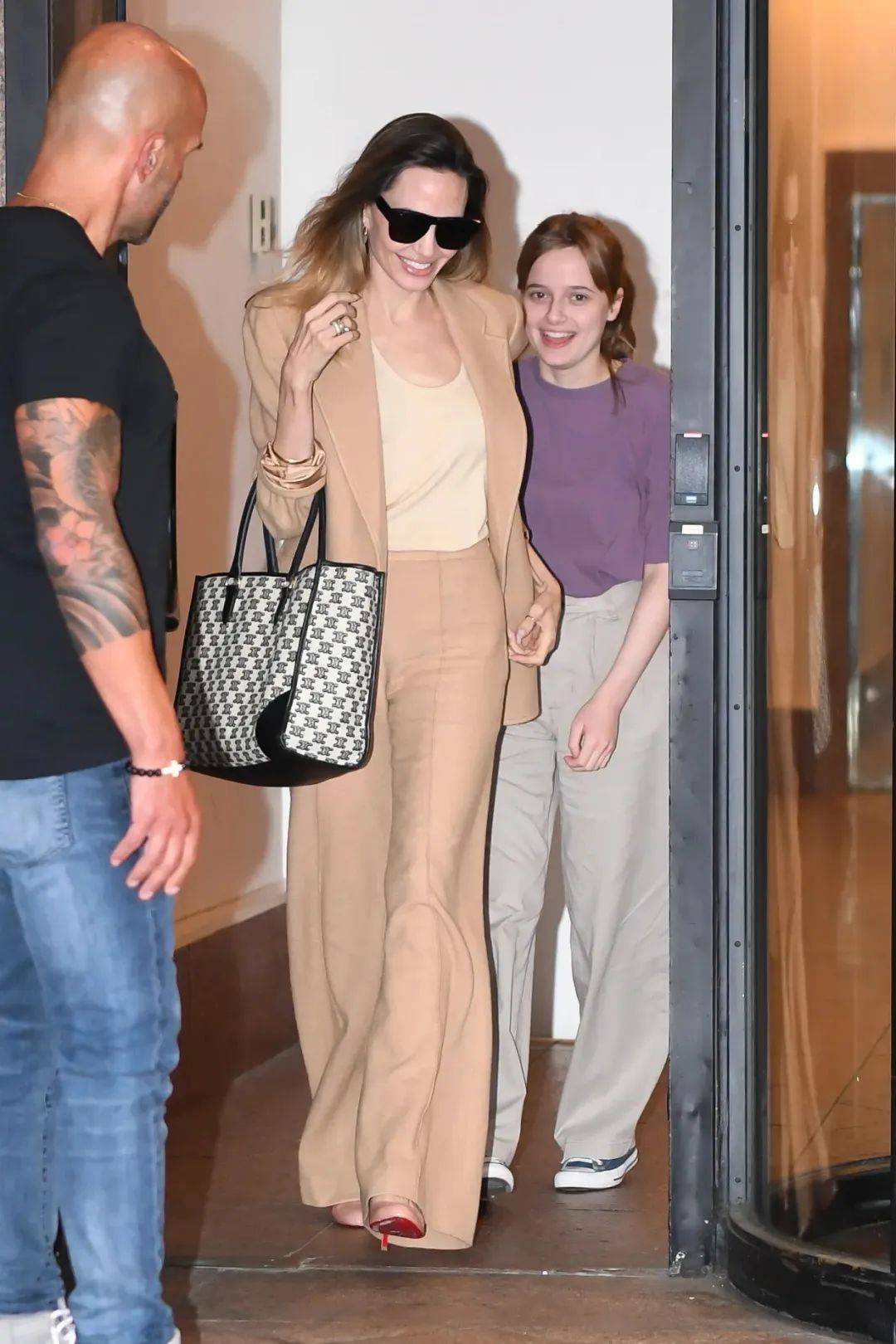 富妈妈风”为什么火遍上流圈？_搜狐网, image size:1080x1620