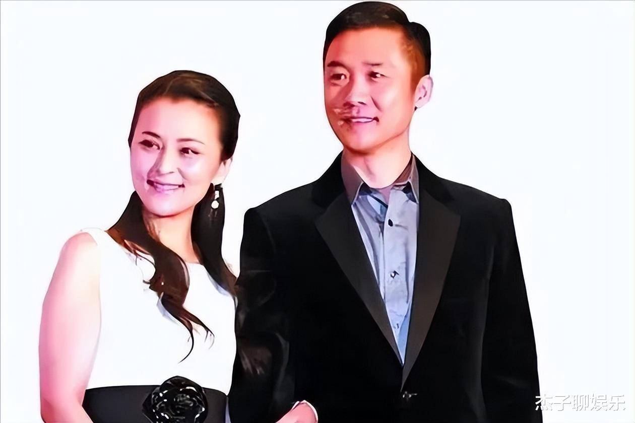 50岁柯蓝:我有固定伴侣,他陪了我10年_黄志忠_婚姻_何音