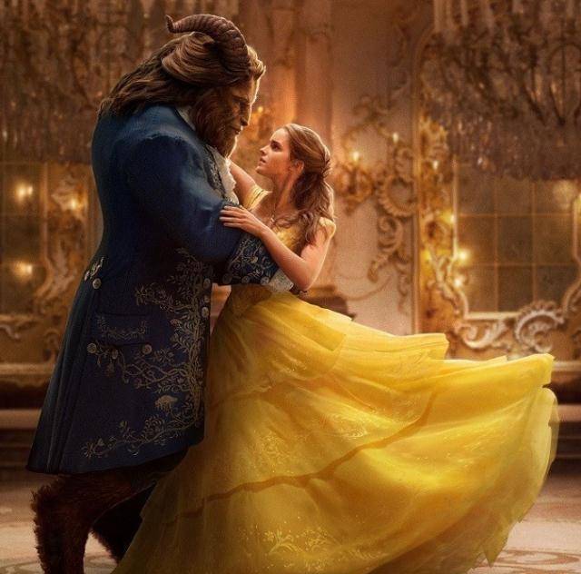 "迪士尼女主角"有多惊艳?傻脸娜果汁脸蛋,暮光之女芭比娇娃!