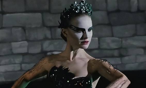 《黑天鹅》:娜塔莉·波特曼的表演技巧与角色转型