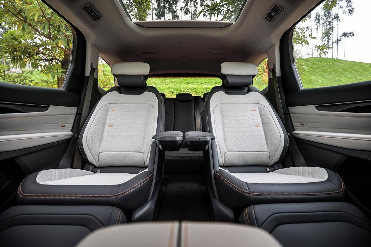 锐界l|舒适大空间,大马力低油耗,领先智能科技集于一身.