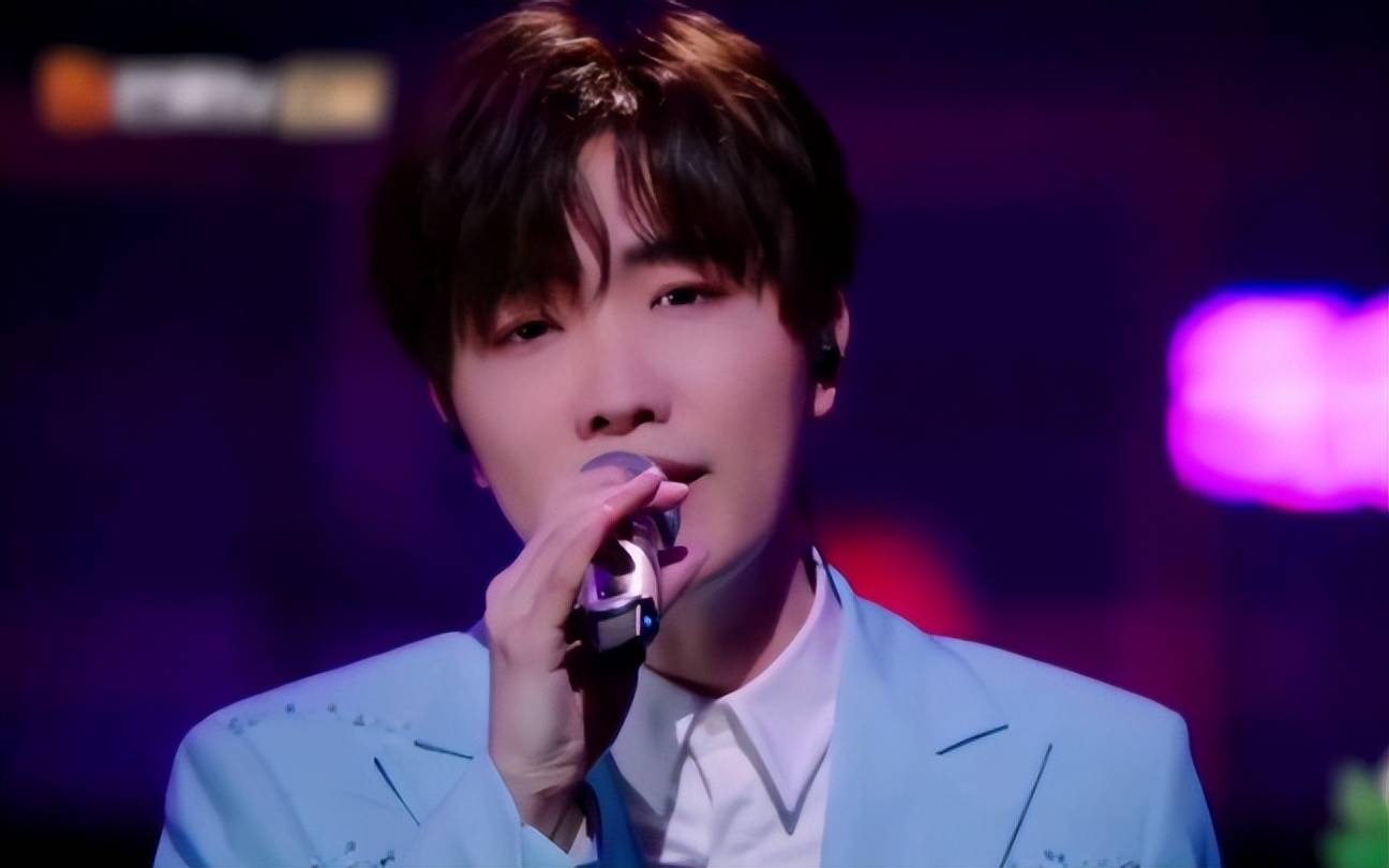 《披荆斩棘》第三季徐良为什么会大火?_舞台_哥哥_基础