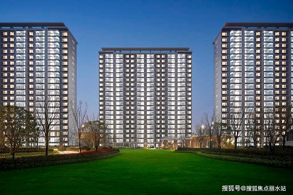 全嘉兴的媒体同仁,即便阅盘无数,但面对泊樾湾如此惊艳的实景,实景图