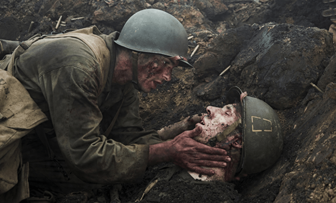 《夜鹰》:社会媒体时代的道德沦丧与人性扭曲_路易斯·布隆_观众_电影