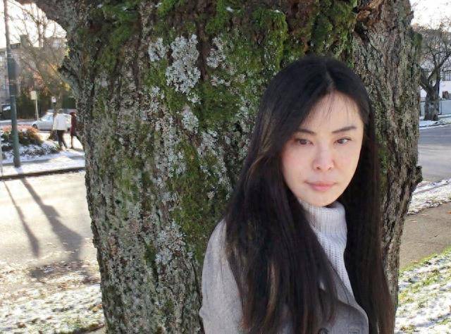 走进女神王祖贤的家,定居加拿大内装简单,坐公交代步出行_生活_风格