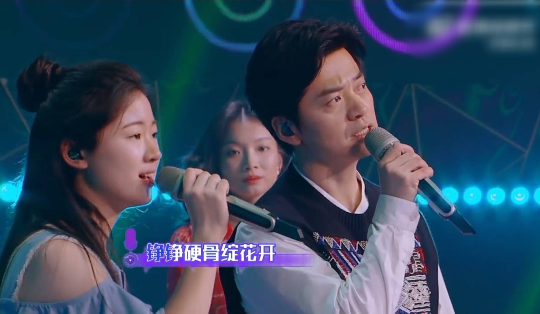 原来单依纯不是素人,早在参加《好声音》之前就认识李健了_节目_网友