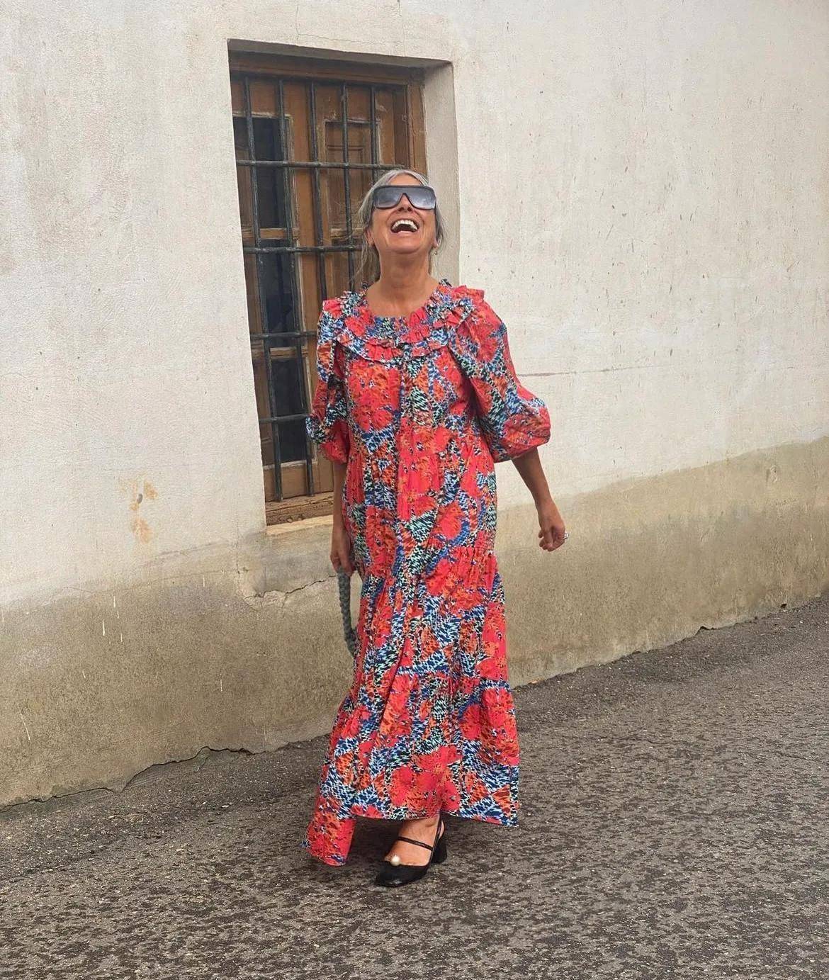 平凡的外貌和生活照,特蕾莎早期分享自己的穿搭时,有人酸溜溜的:"我又