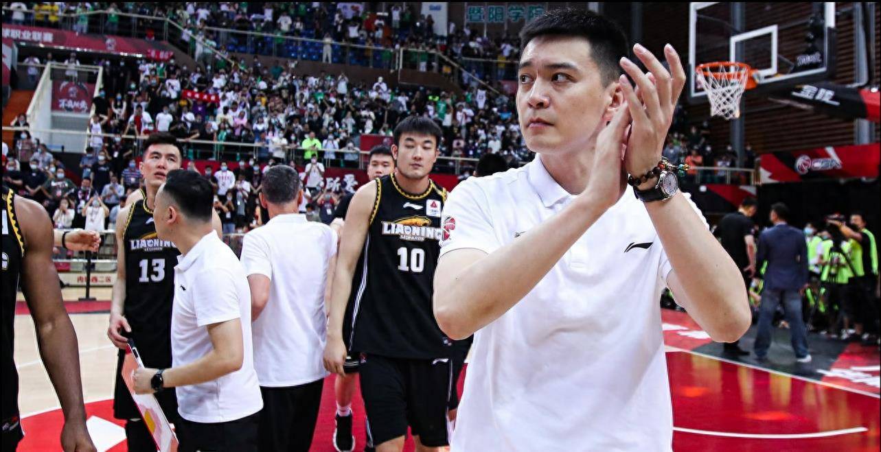 为何赵睿表现抢眼?看赛前热身秒懂,杨鸣评价太准确_比赛_赛场_球迷