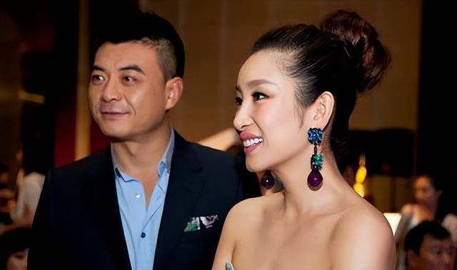 孙悦答应了李厚霖的追求,不过"富豪女友"的人设没持续多久,不缺钱的