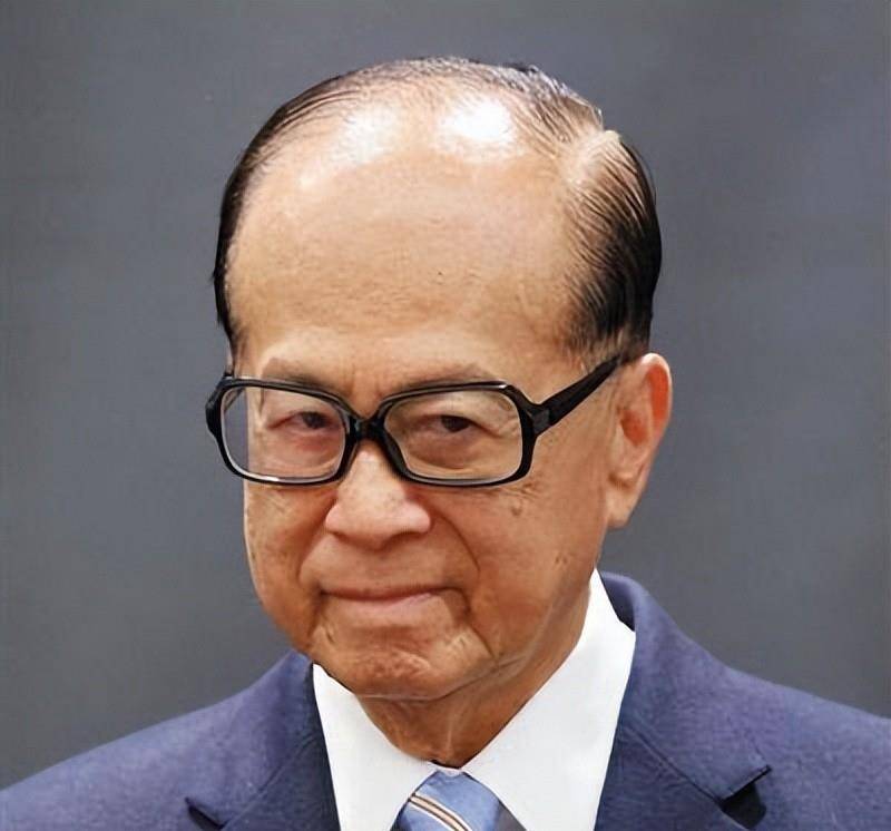 14k会员只用一句话救了他_刘国雄_香港_车主