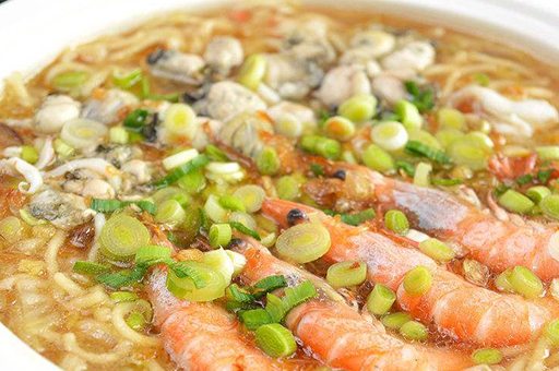 外婆做的手工海鲜打卤面,怎么也吃不够,不同人做不同味道!