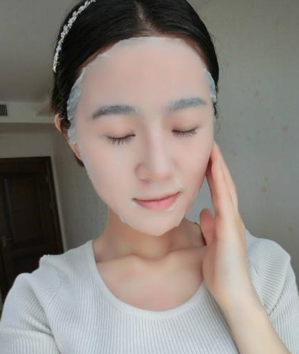 敷面膜的"黄金时间"是几点?