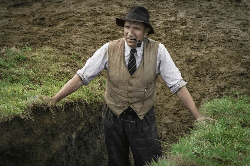 《发掘》:如何与时间对抗,人类需要亲手敲响历史的警钟_电影_考古