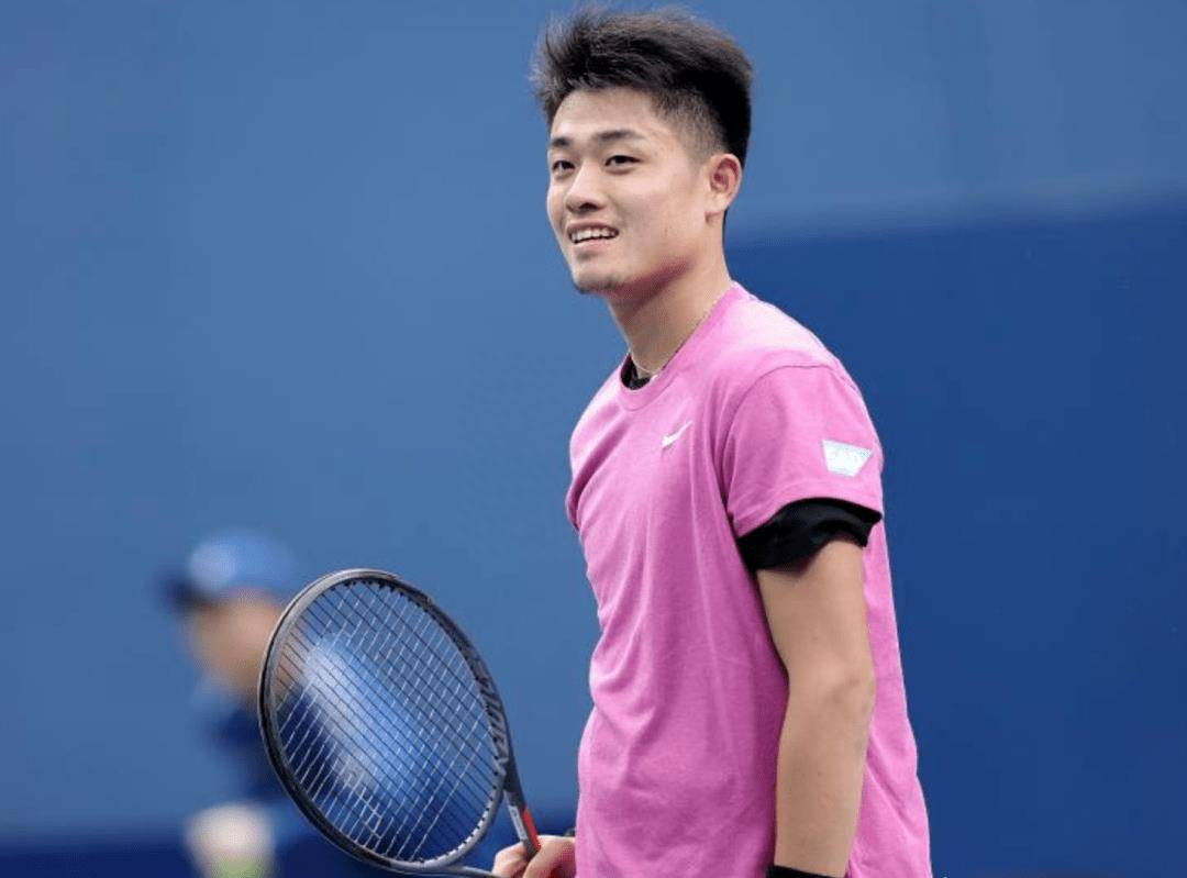 网坛新星吴易昺:中国首位男单冠军,却因内裤颜色被要求下赛场_网球