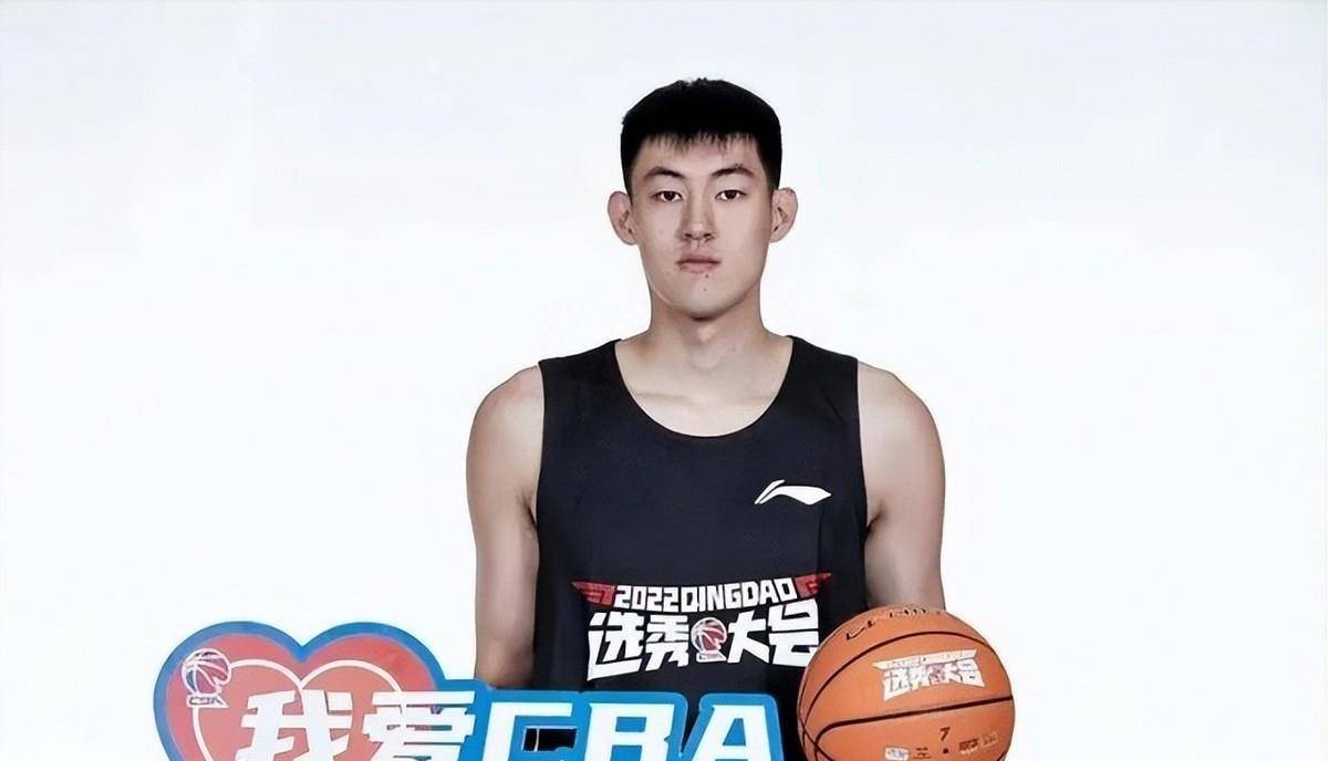 身材颜值一绝,年纪轻轻就当总经理,能力遭质疑_伯兰_王哲林_福建