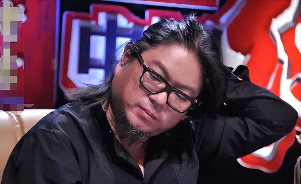 支持日本和美国,为了荣耀而背叛国家,抛弃女友的高晓松终于付出了代价