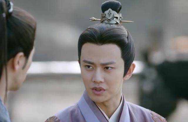 《锦衣之下》陆绎拒绝和谢霄比试,知道今夏心意,不给谢霄机会_阿妩_上